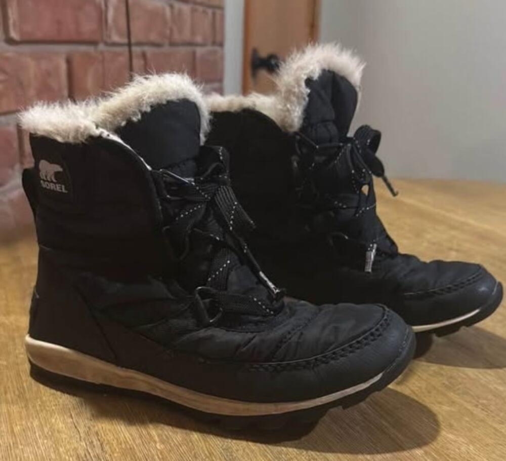 Sorel Kids Whitney Waterproof Snow Boots Black Size 2 Insulated Booties Size 2